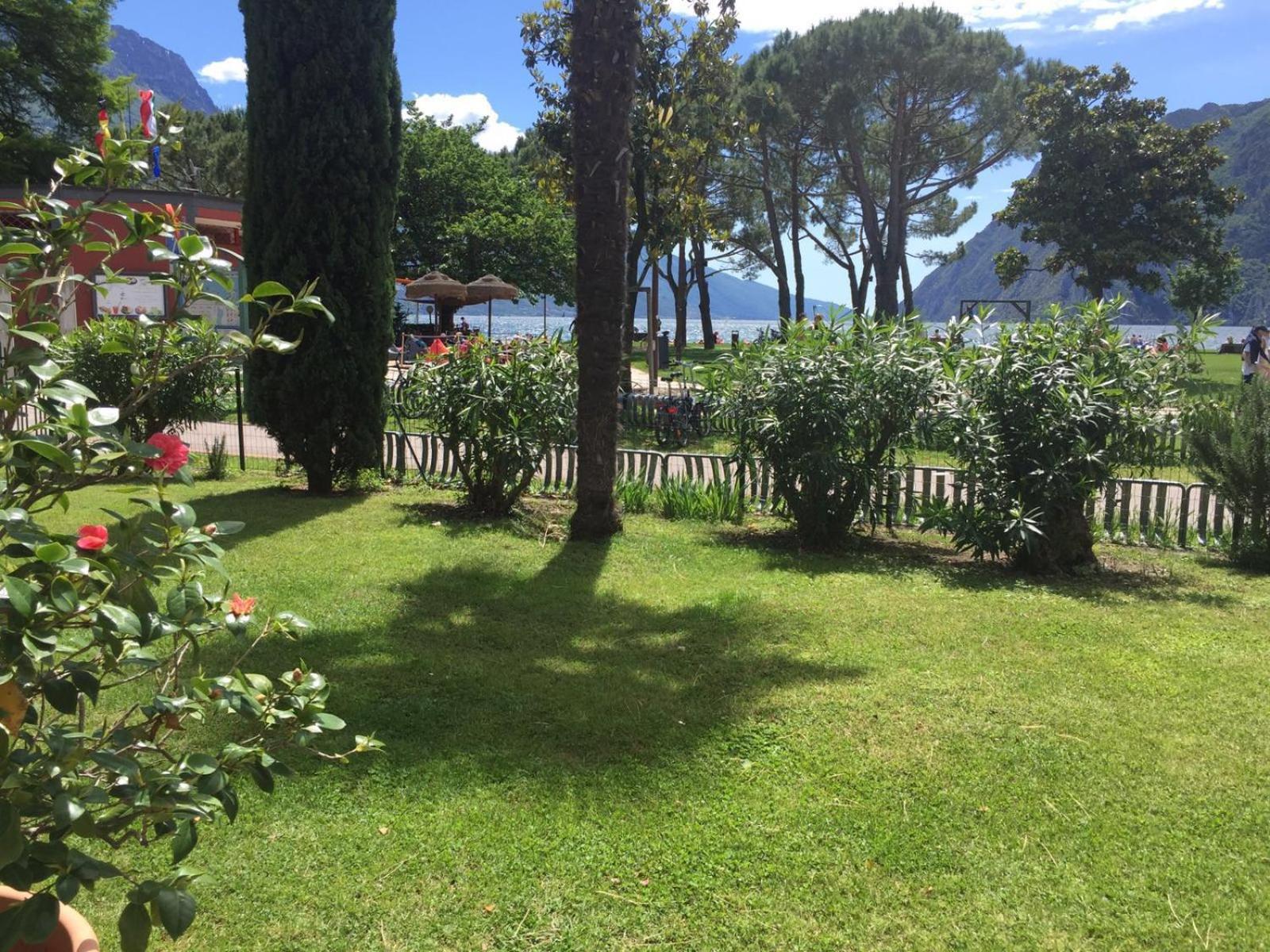 Terrazza Sul Lago 加尔达湖滨 外观 照片